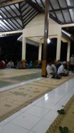 TRADISI MALAM SELIKURAN 